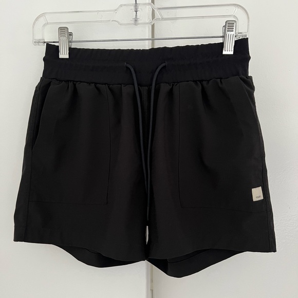 Vuori Pants - Vuori Preformance Shorts